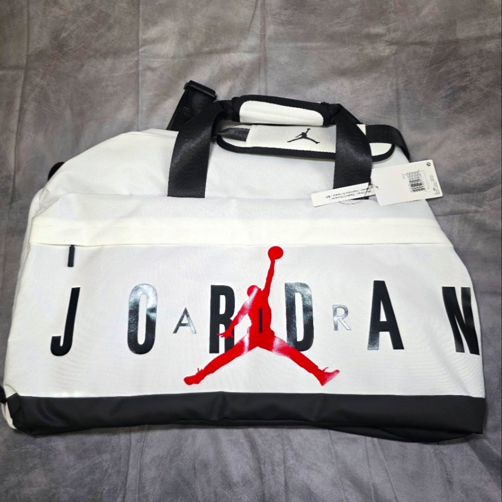 Jordan Jumpman LARGE White Shoe Garage Duffle Gym Bag NIKE LM0168-001   NEW